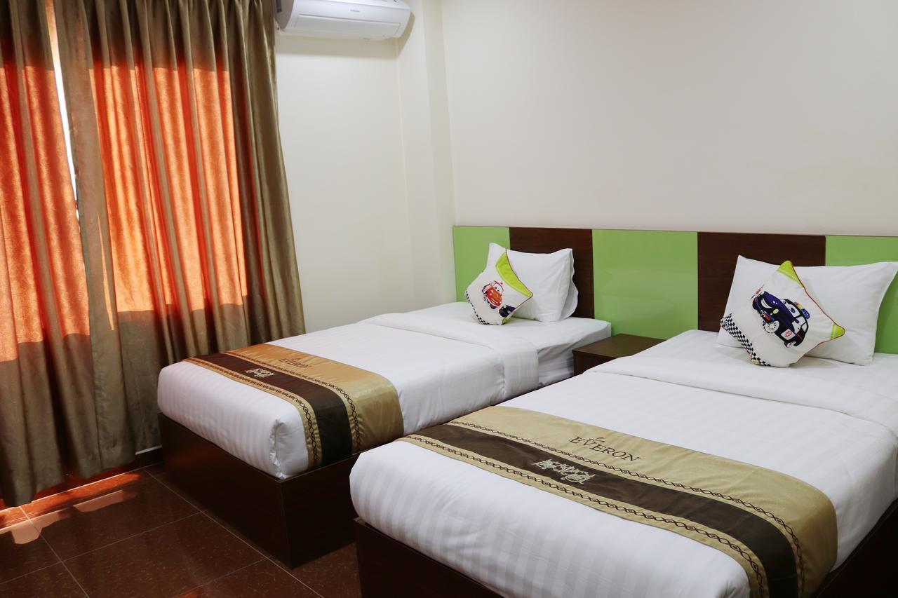 K City Hotel Phnom Penh Zewnętrze zdjęcie